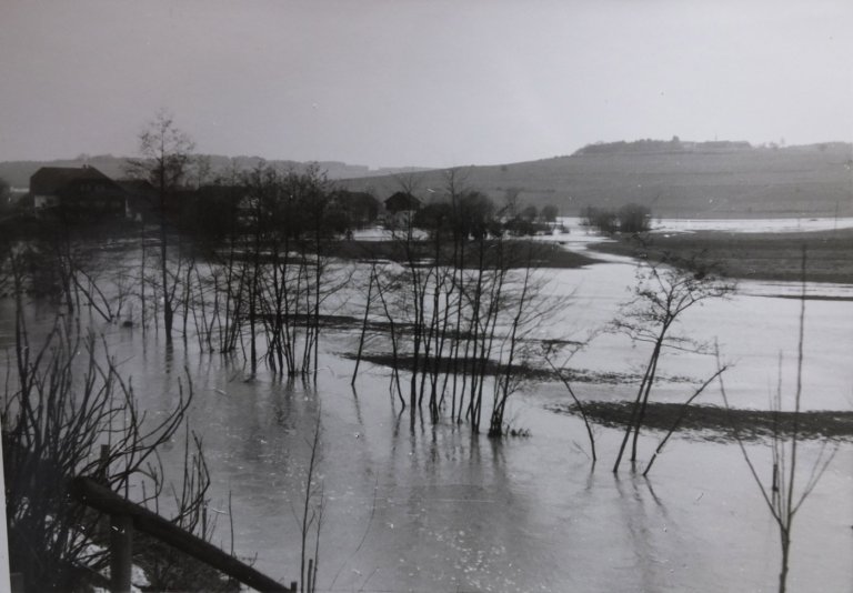 Grossansicht in neuem Fenster: Historisches Roßbach - Hochwasser 11/13