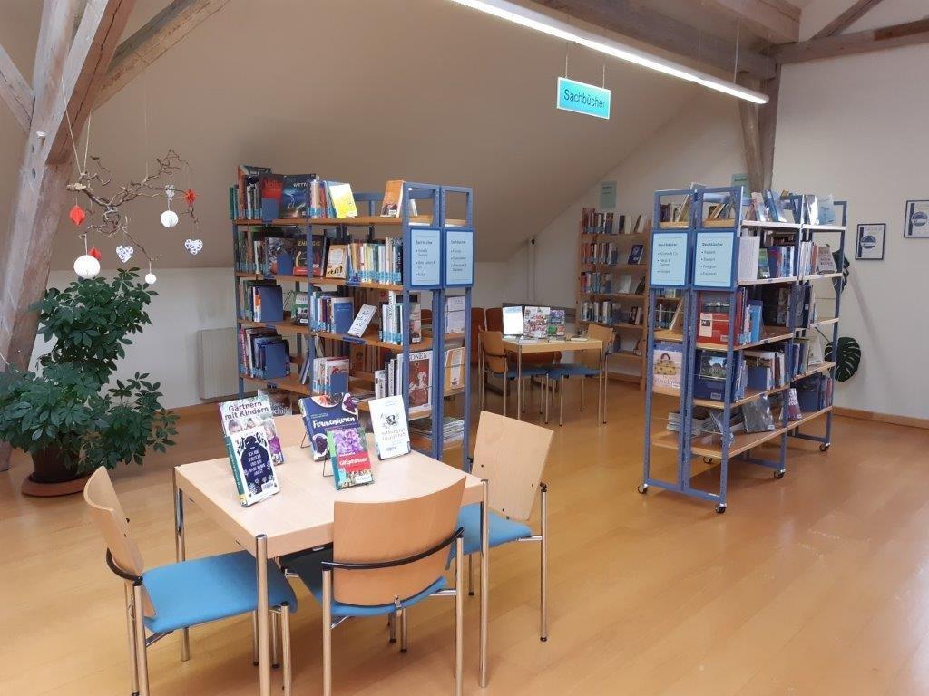 Grossansicht in neuem Fenster: Bücherei Innenansicht Grossansicht in neuem Fenster: Bücherei Innenansicht