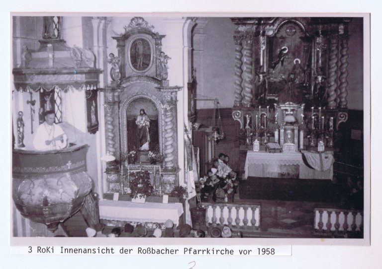 Grossansicht in neuem Fenster: Kapellen und Kirchen - Pfarrer Alois Kraus auf der Kanzel,  vor der Renovierung, die 1958 erfolgte