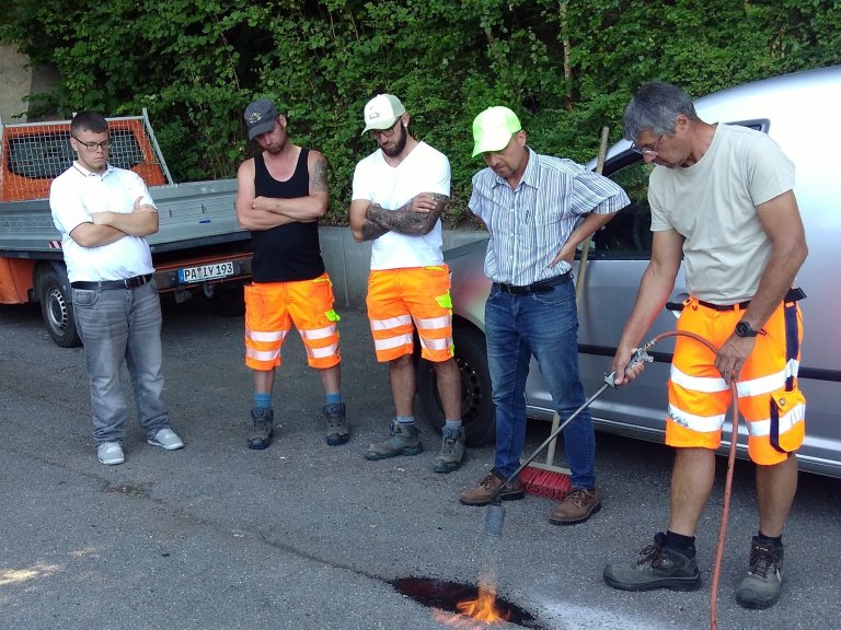 2025-07 ILE Bauhöfe Reparaturmasse 2025-07 ILE Bauhöfe Reparaturmasse